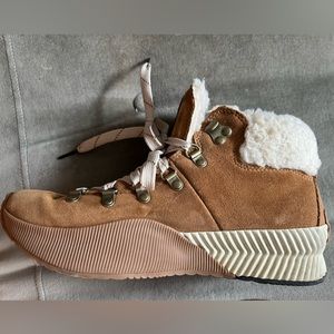SOREL women’s suede waterproof - Awesome for winter!